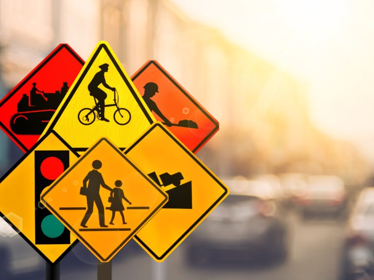 Commerce-immo-installe-une-auto-école-clichy