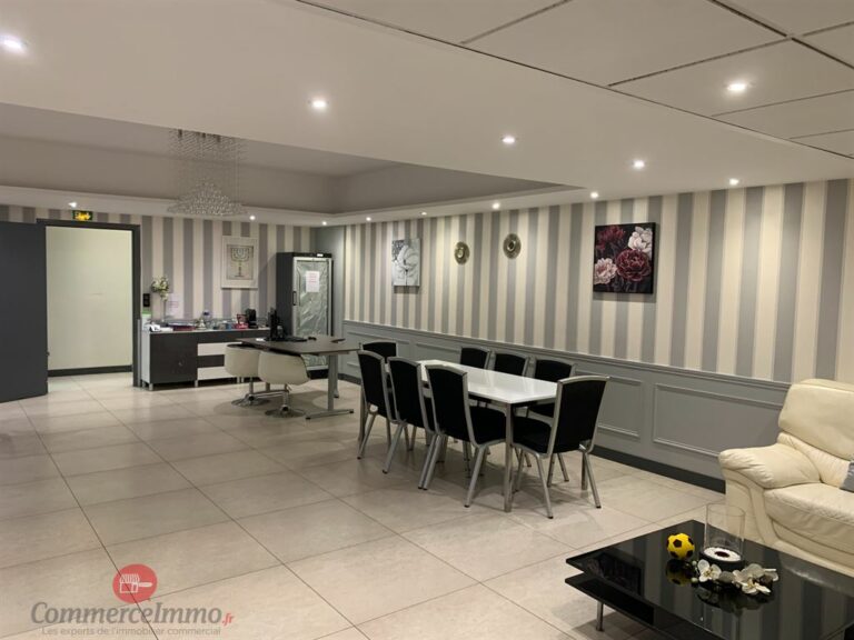 Location Commercial  ST OUEN SUR SEINE 93400 1