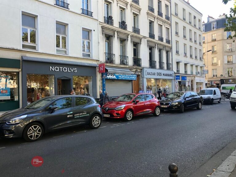 LocationPure Commercial  PARIS 75011 1