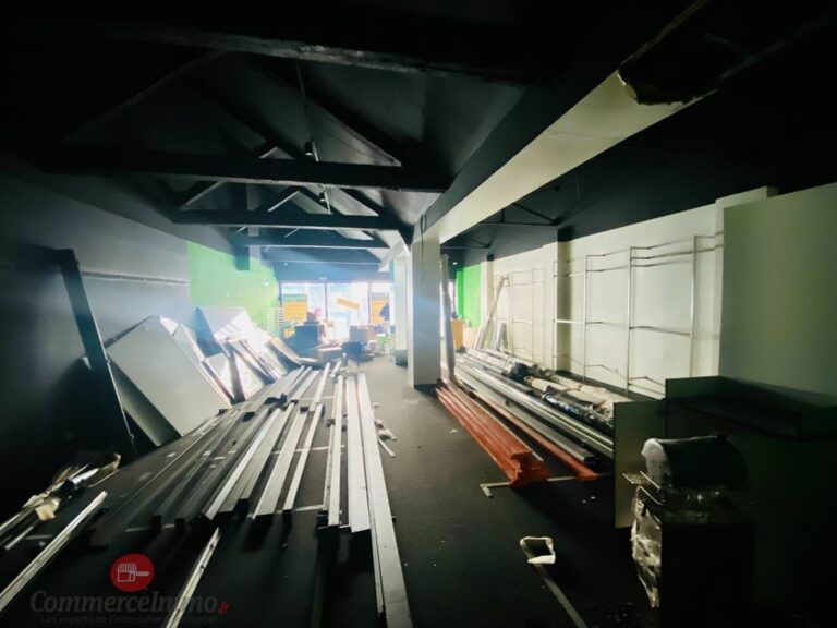 LocationPure Commercial PUTEAUX 92800 2 LocationPure Commercial PUTEAUX 92800 2