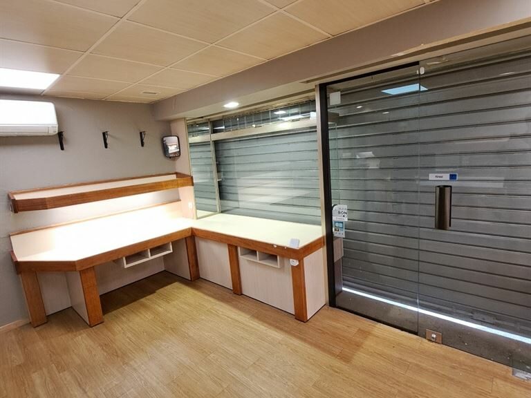 LocationPure Commercial BONNIERES SUR SEINE 78270 2 LocationPure Commercial BONNIERES SUR SEINE 78270 2