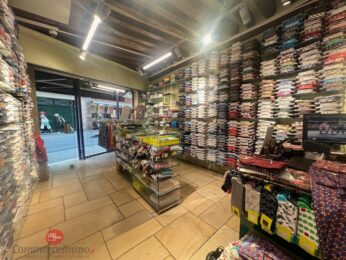 LocationPure Commercial PARIS 75006 1