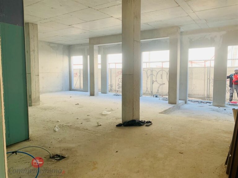 LocationPure Commercial MONTREUIL 93100 2 LocationPure Commercial MONTREUIL 93100 2