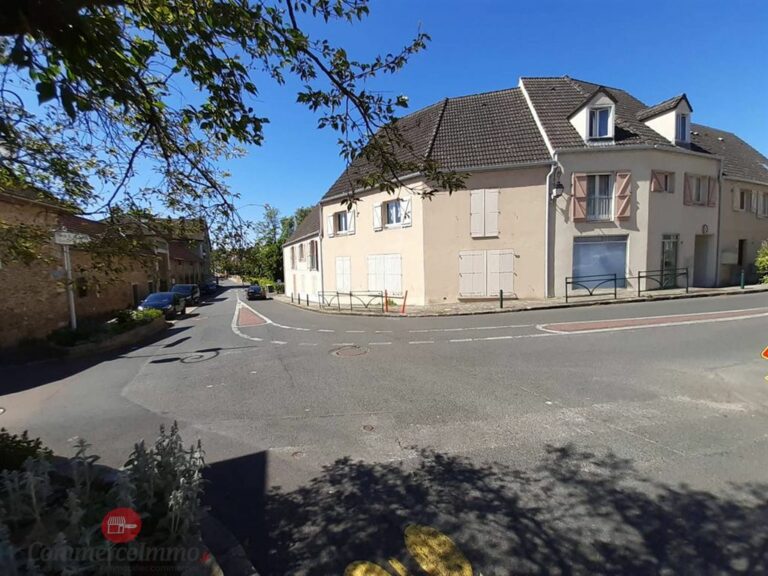 LocationPure Commercial SANTENY 94440 5 LocationPure Commercial SANTENY 94440 5