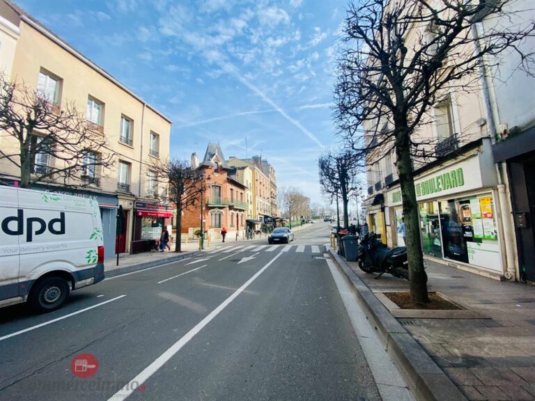 LocationPure Commercial  PUTEAUX 92800 7 LocationPure Commercial  PUTEAUX 92800 7