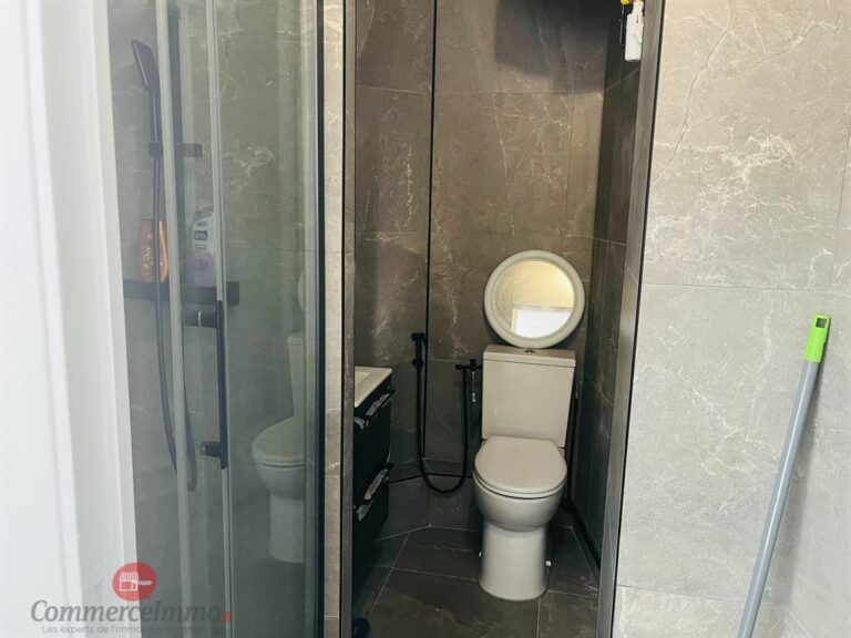 LocationPure Commercial  PARIS 75012 2