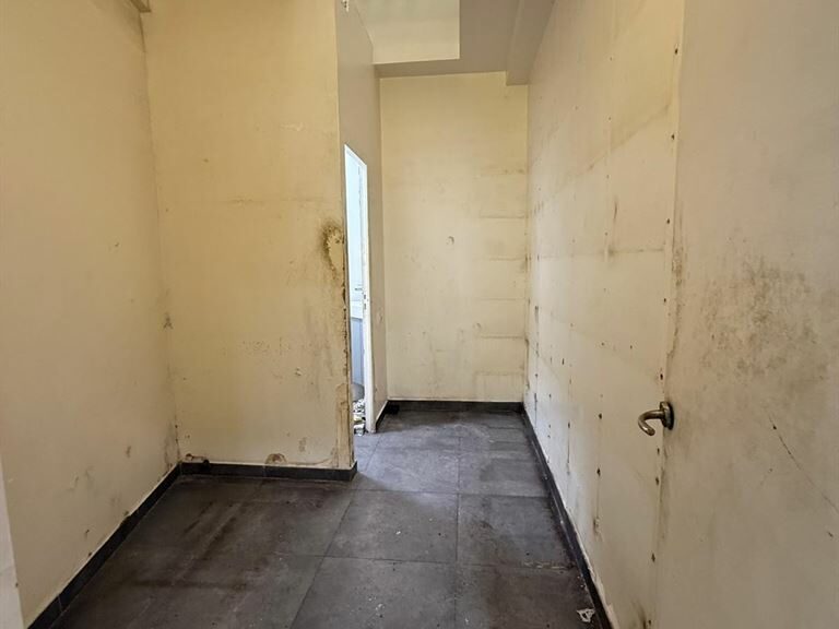 LocationPure Commercial  PARIS 75116 4