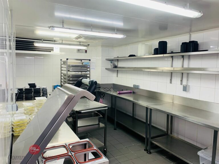 Location Commercial ST OUEN SUR SEINE 93400 6 Location Commercial ST OUEN SUR SEINE 93400 6