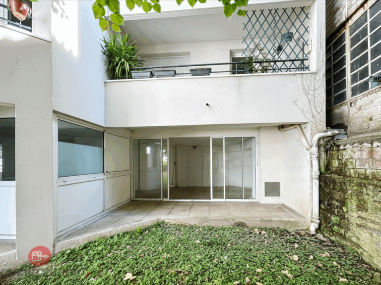 LocationPure Commercial MONTROUGE 92120 4 LocationPure Commercial MONTROUGE 92120 4