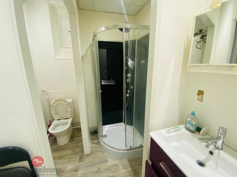 LocationPure Commercial  PARIS 75011 2