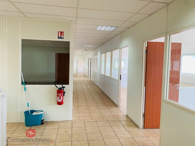 LocationPure Commercial  TORCY 77200 7