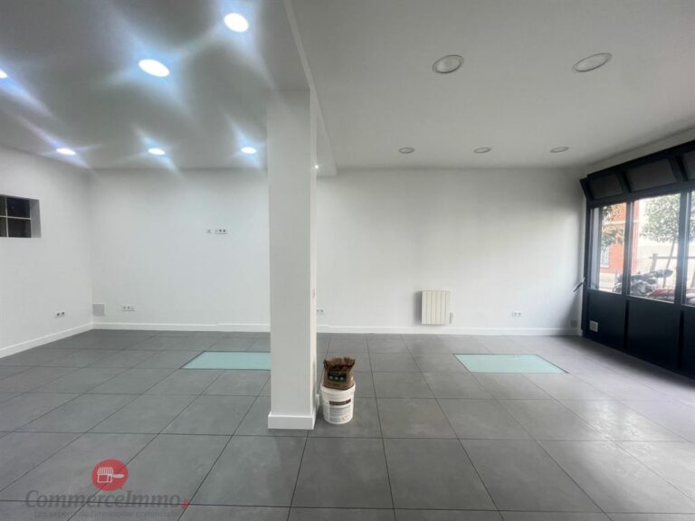 LocationPure Commercial  MONTREUIL 93100 2