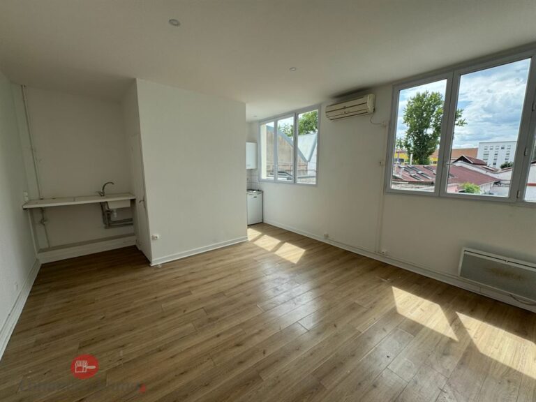 LocationPure   PANTIN 93500 1