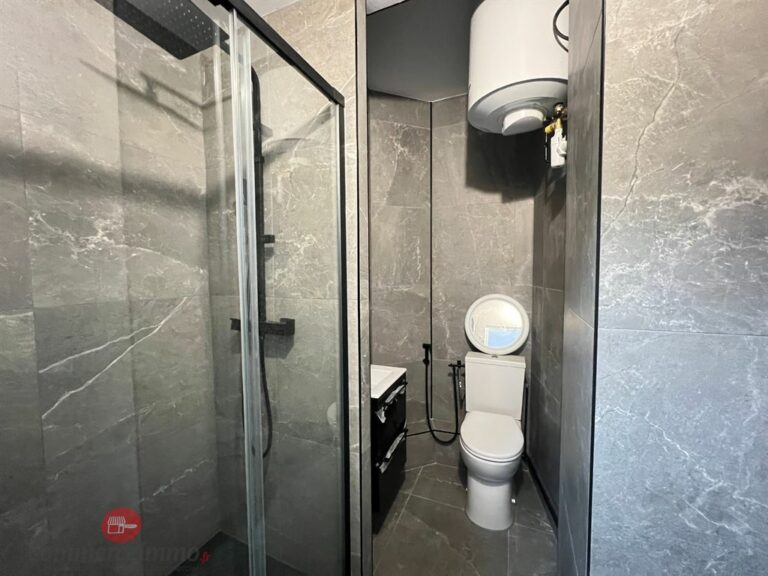 LocationPure Commercial  PARIS 75012 5