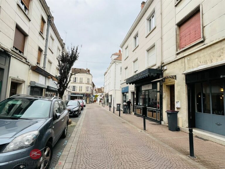 LocationPure  Assureur MONTEREAU FAULT YONNE 77130 9