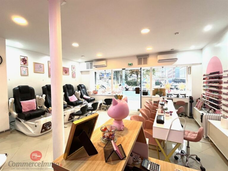 Onglerie PARIS 75005 1