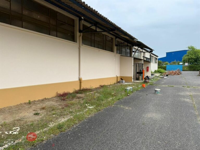 LocationPure   MEAUX 77100 2