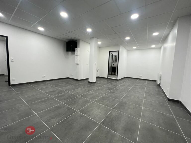 LocationPure Commercial  PARIS 75012 2