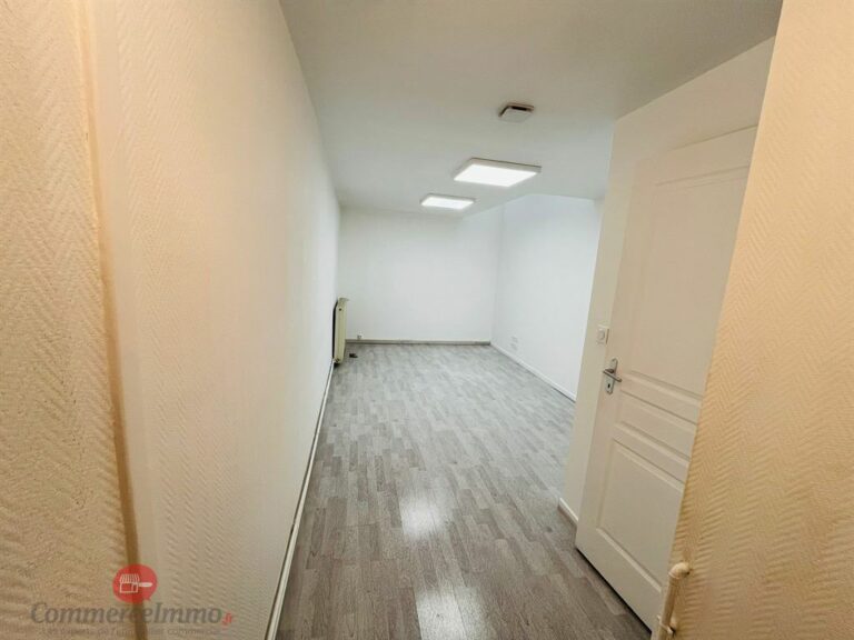 LocationPure  Assureur MONTEREAU FAULT YONNE 77130 4