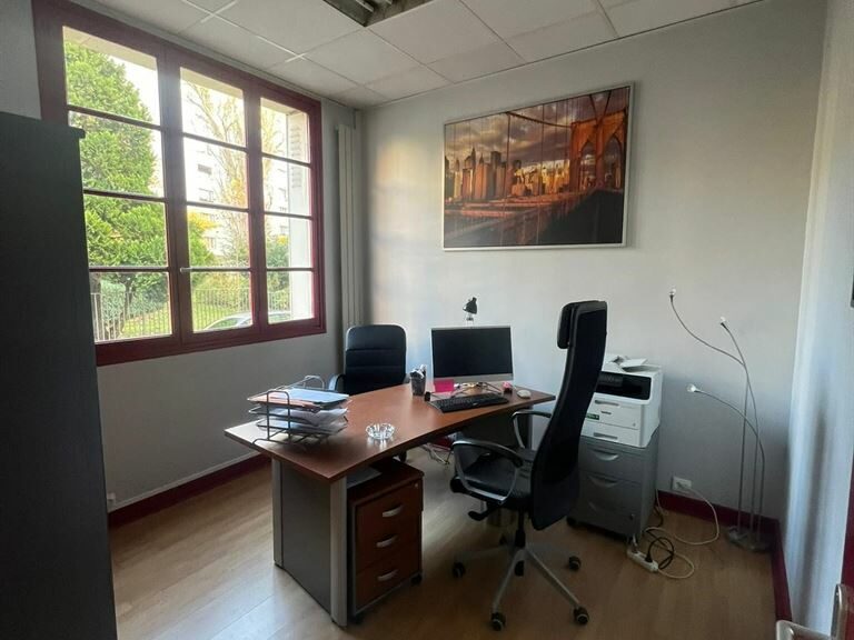 LocationPure Commercial  PARIS 75012 3