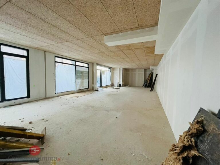 LocationPure Commercial  CLICHY 92110 3