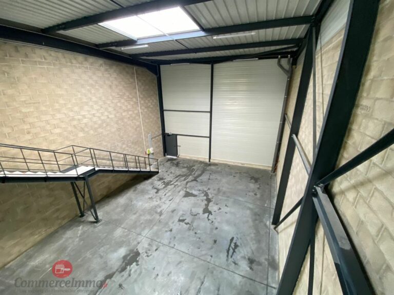 LocationPure Commercial  MONTMAGNY 95360 2