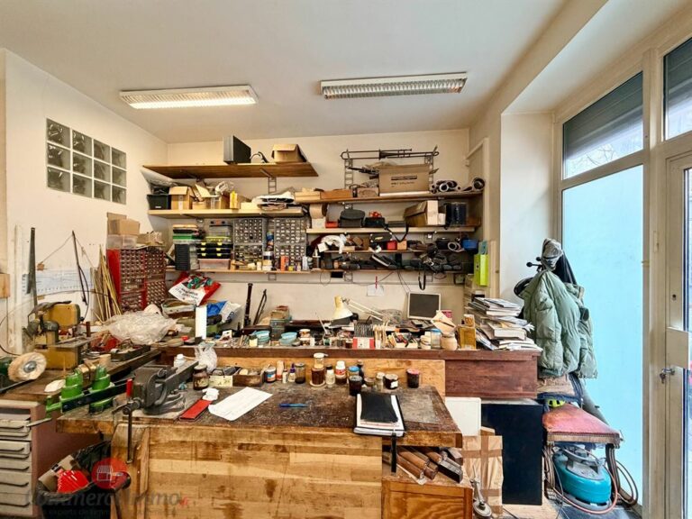 LocationPure Commercial  PARIS 75011 4