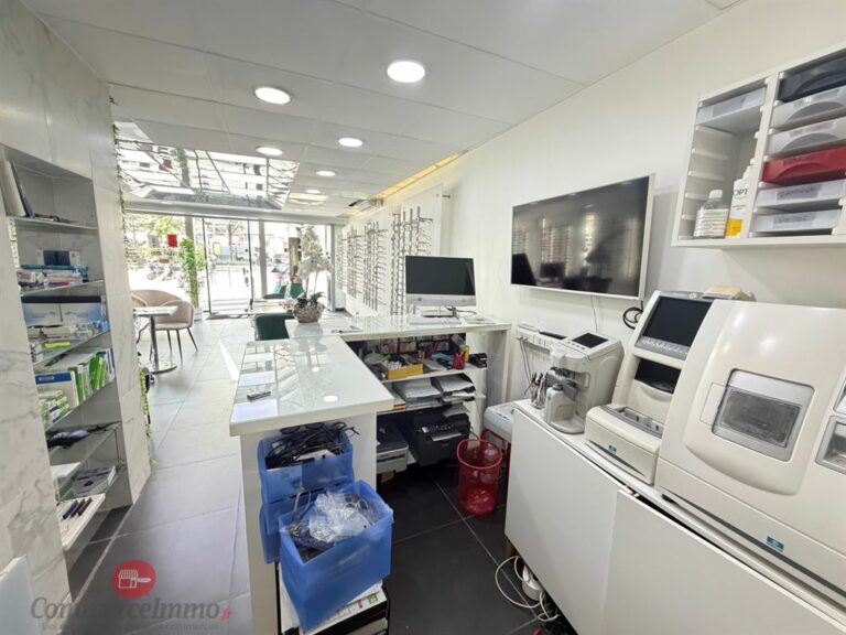 LocationPure Commercial  PARIS 75011 2