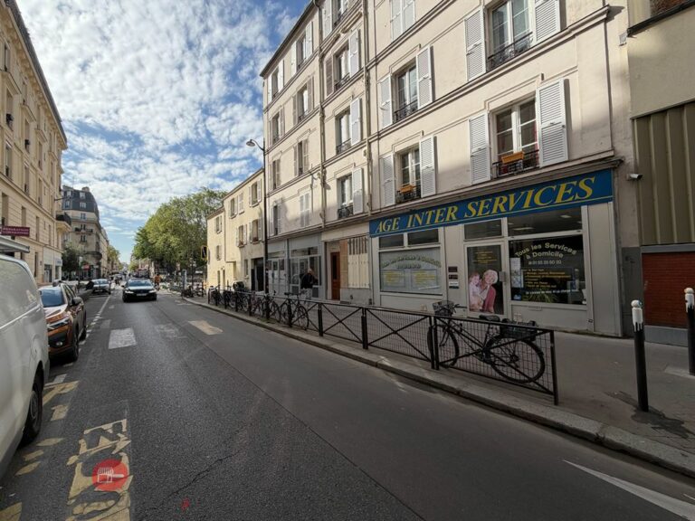 LocationPure Commercial  PARIS 75011 8