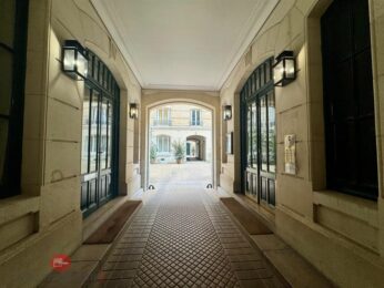 LocationPure   PARIS 75116 1