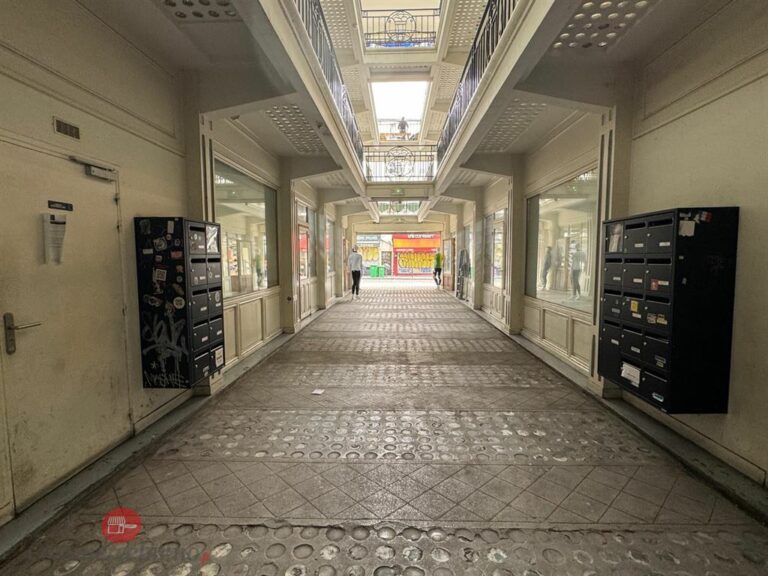 LocationPure   PARIS 75010 3