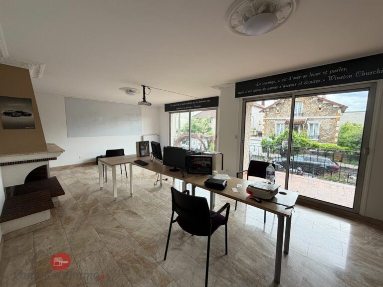 LocationPure Professionnel  LES PAVILLONS SOUS BOIS 93320 2
