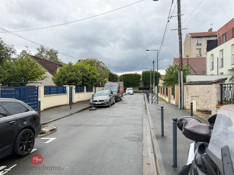 LocationPure Professionnel  LES PAVILLONS SOUS BOIS 93320 8