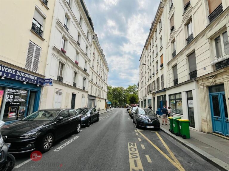 LocationPure Commercial  PARIS 75012 8