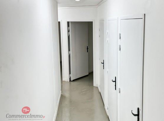 LocationPure Commercial  PARIS 75019 2