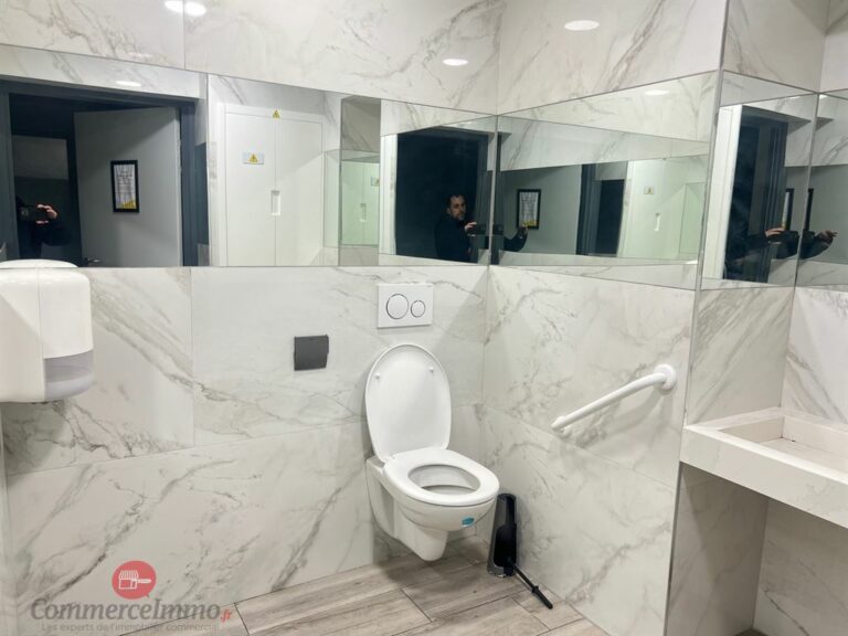LocationPure Commercial  NANTERRE 92000 1