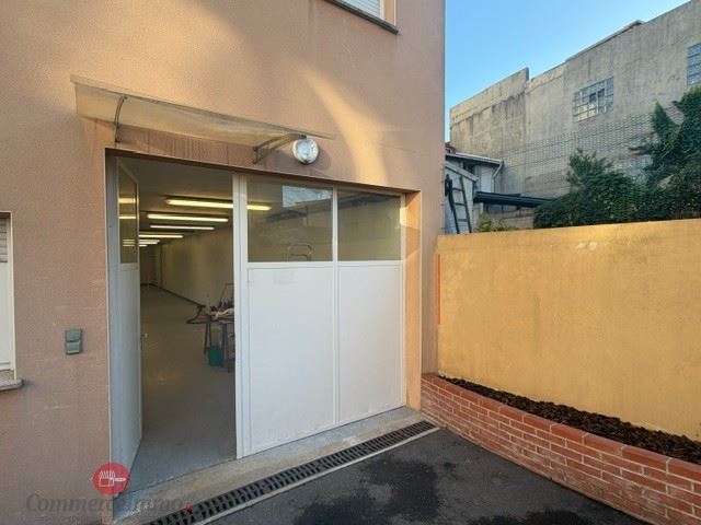 LocationPure Commercial  MONTREUIL 93100 3