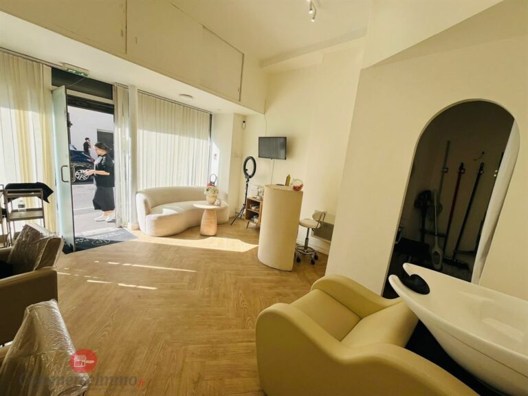 Local commercial de 27 m² en cession de bail à Argenteuil (95), photo 3