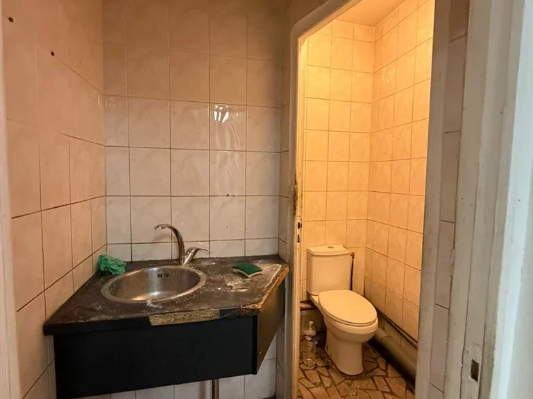 LocationPure Commercial Restaurant PARIS 75003 8