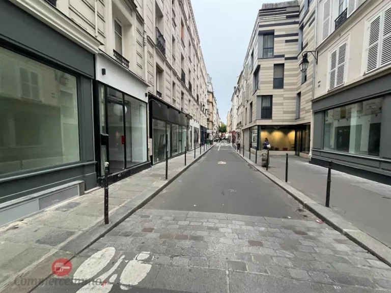 LocationPure Commercial Restaurant PARIS 75003 1