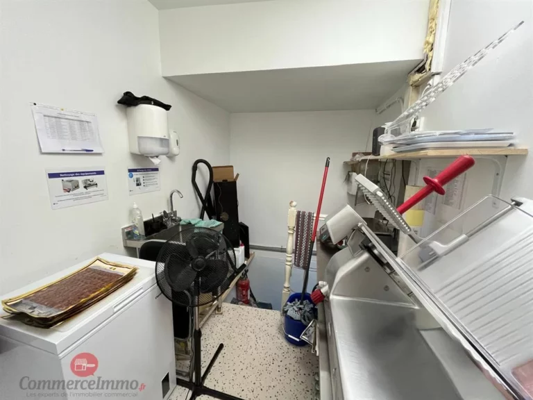 Local commercial de 42 m² en cession de bail à Paris 15e, photo 1