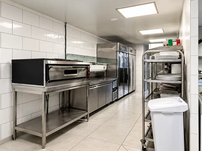 LocationPure Commercial COIGNIERES 78310 9