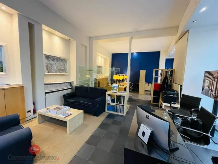 Local commercial de 80 m² à louer à Paris 7e, photo 2