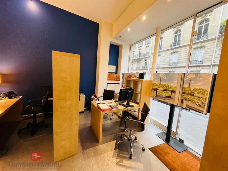 Local commercial de 80 m² à louer à Paris 7e, photo 3