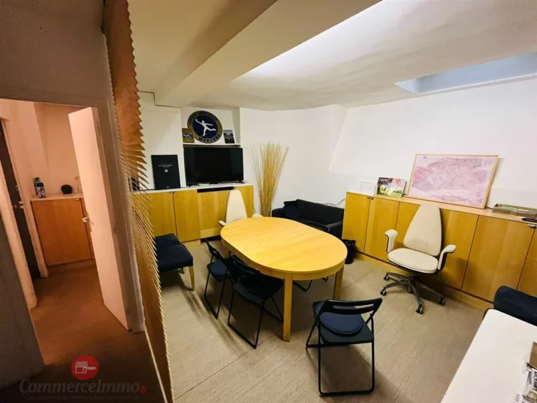 Local commercial de 80 m² à louer à Paris 7e, photo 5