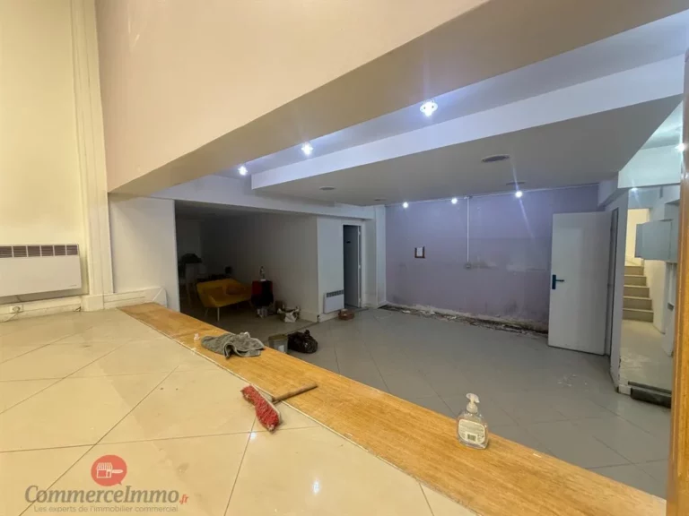 Local commercial de 107 m² à louer à Sèvres (92), photo 7